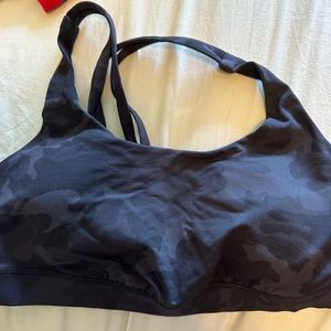 Lululemon camo sports bra size 8